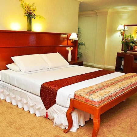 Grand Men Seng Hotel Davao ภายนอก รูปภาพ